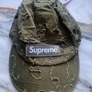RARE BRAND NEW with tags Supreme Griffin Camp Cap — Olive (OS)